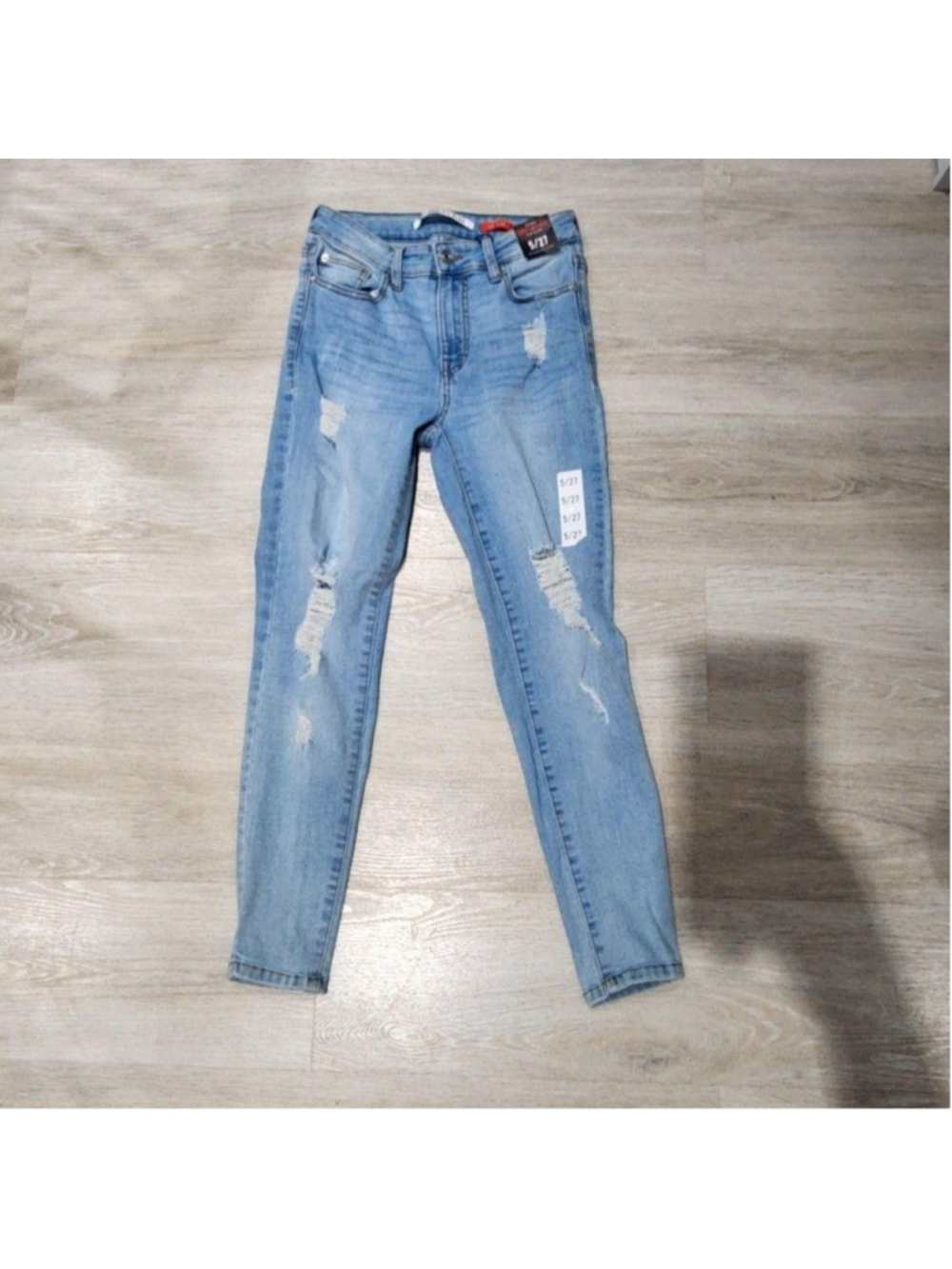 Celebrity Pink Jeans Juniors 5/27 Light Wash The Glam Mid-Rise Skinny Distressed